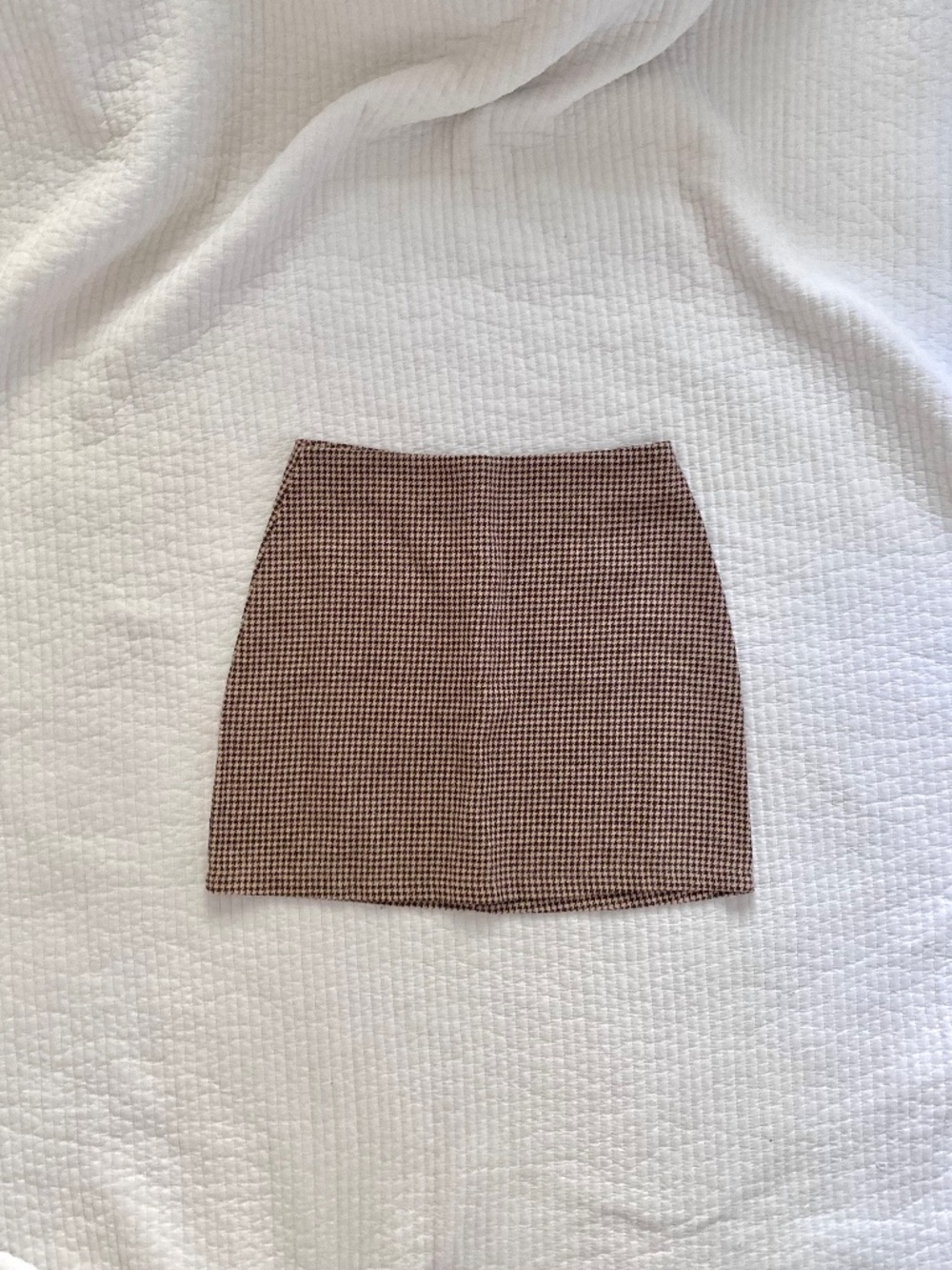Light brown houndstooth mini skirt